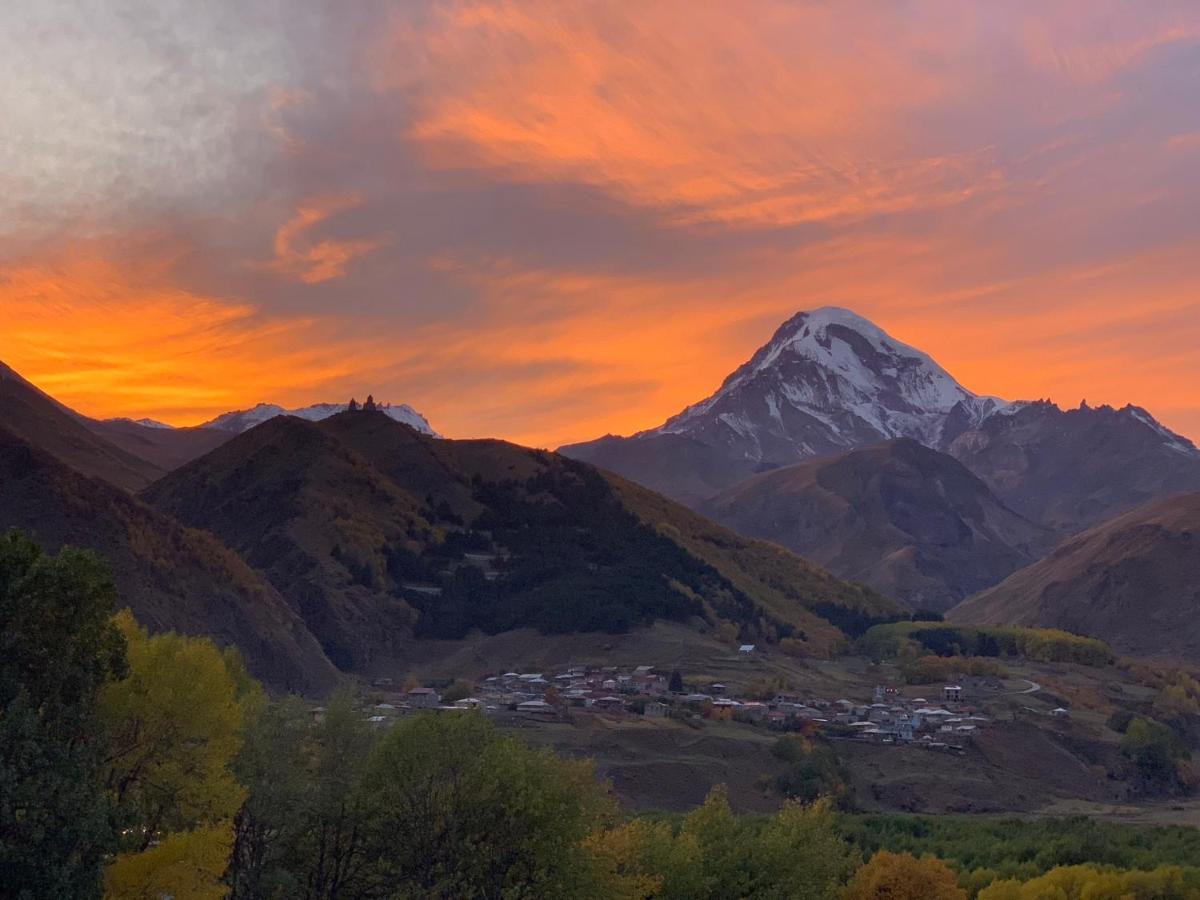 Old District Otel Kazbegi Dış mekan fotoğraf