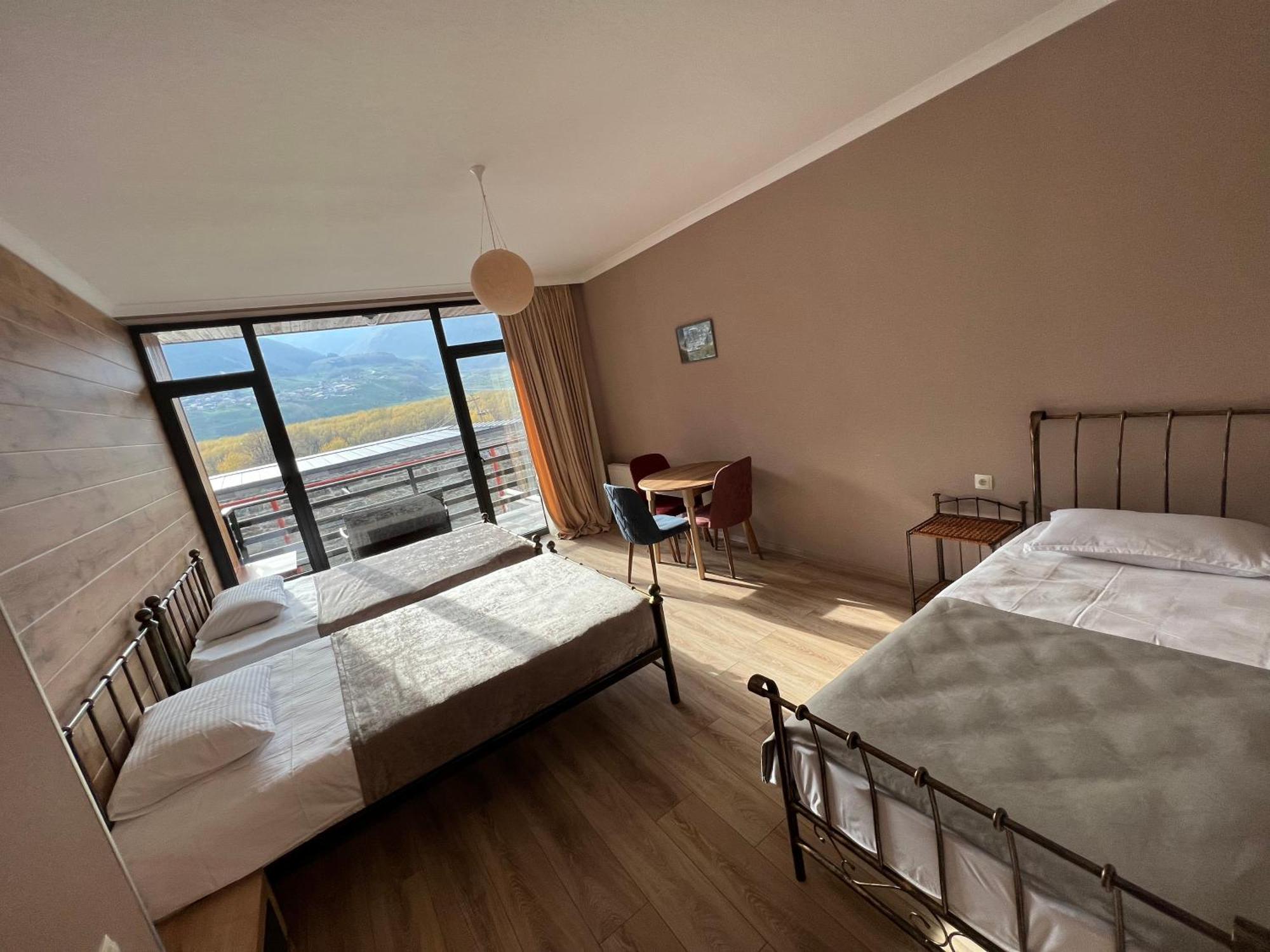 Old District Otel Kazbegi Dış mekan fotoğraf